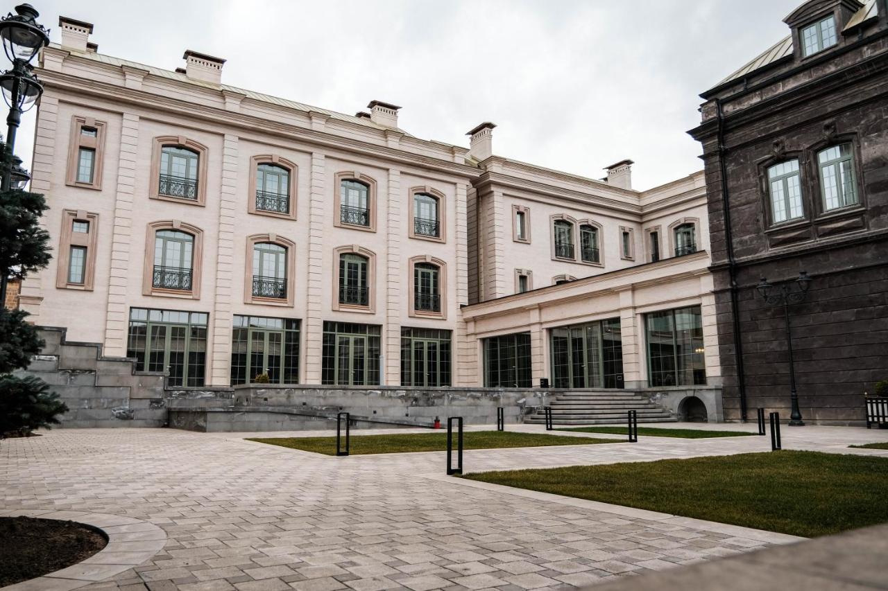 Grand Hotel Gyumri By Apricot Hotels Exterior photo