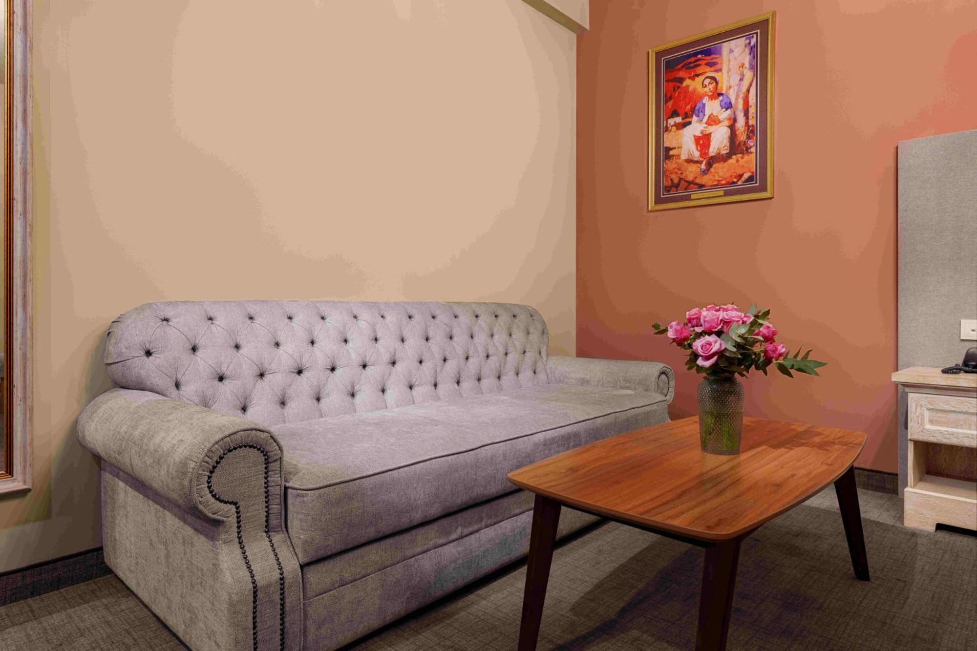 Grand Hotel Gyumri By Apricot Hotels Exterior photo