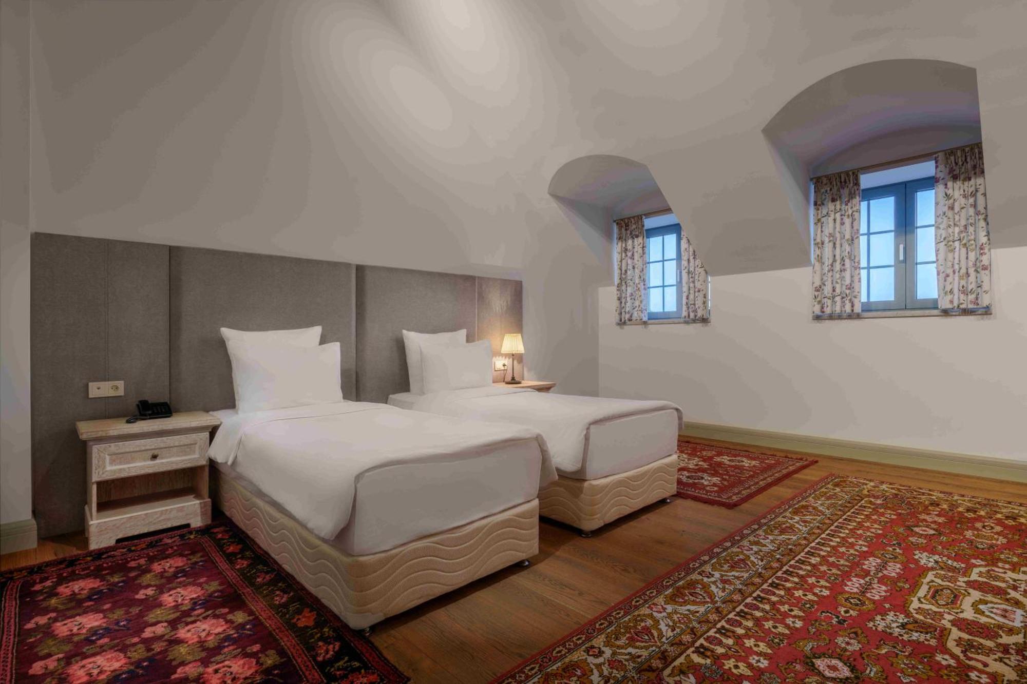 Grand Hotel Gyumri By Apricot Hotels Exterior photo